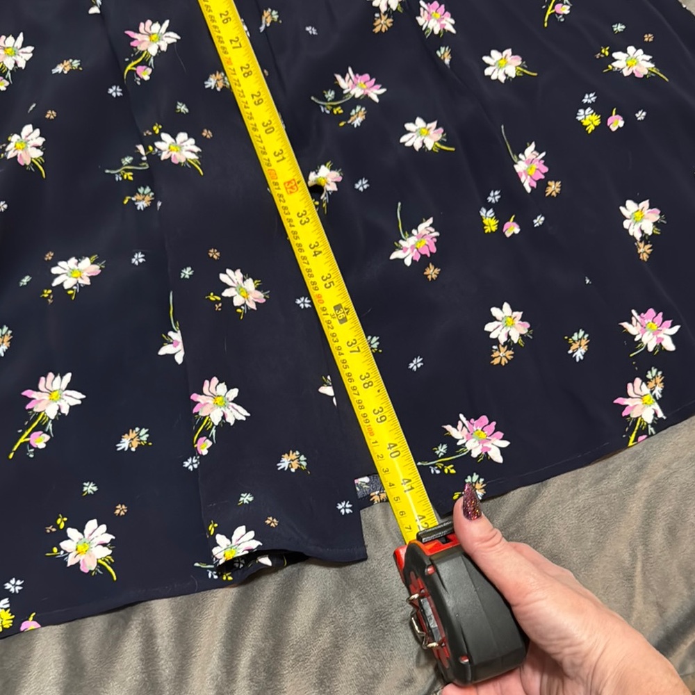 GAP. Floral Navy Dress. Size 8. NWOT. - Picture 7 of 8